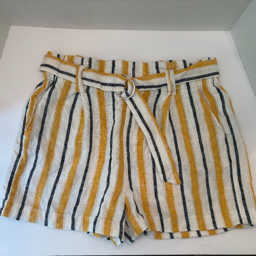 Love Tree, Dressy Short, Size M, Linen material, Yellow, Black, White Stripes